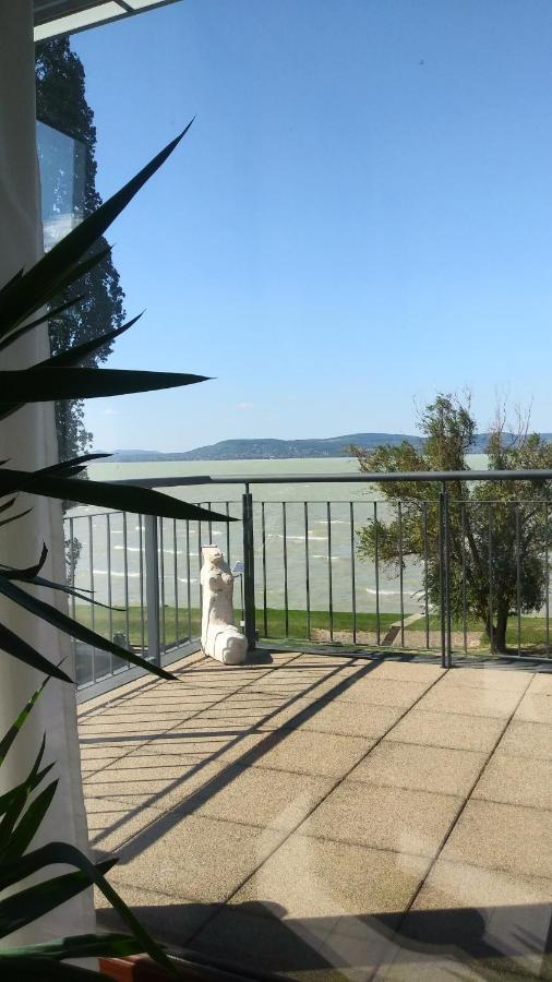 Panoramic Art Apartment With Jacuzzi Balatonlelle Buitenkant foto